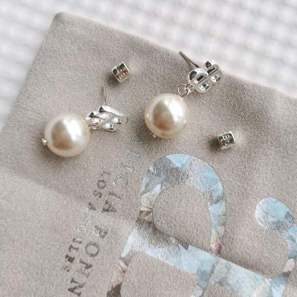 Alicia Bonnie Silver White Pearl Devotion Earrings NEW - Picture 3 of 3